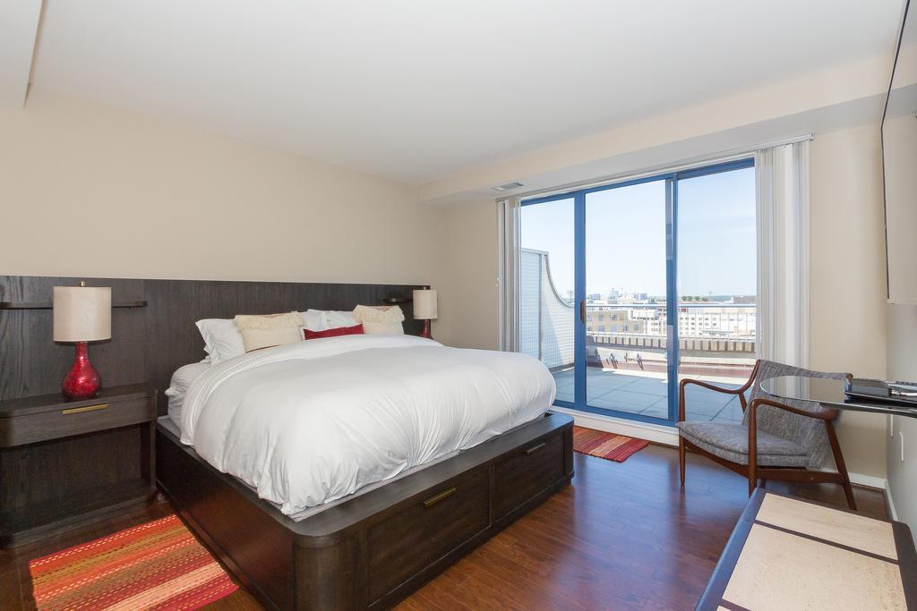 Penthouse Suite Washington Exterior photo