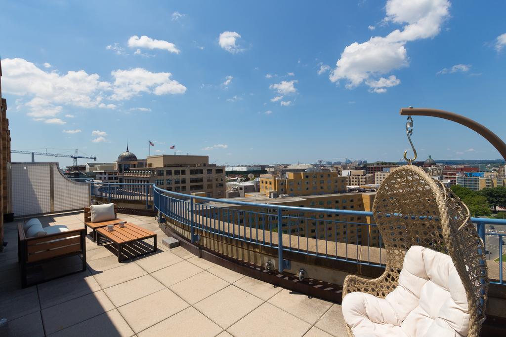 Penthouse Suite Washington Exterior photo
