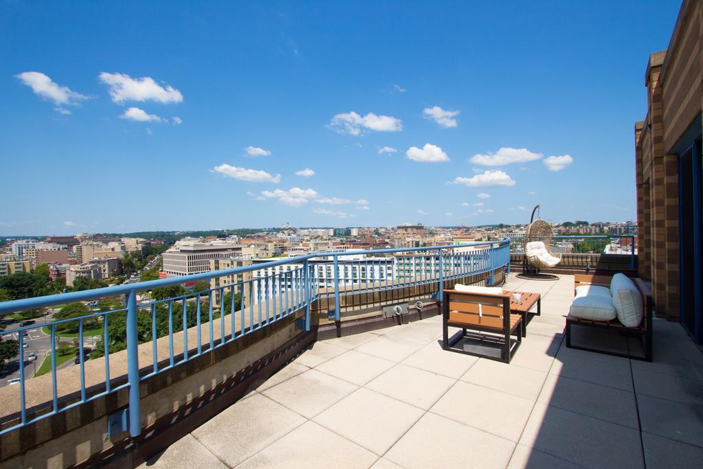 Penthouse Suite Washington Exterior photo