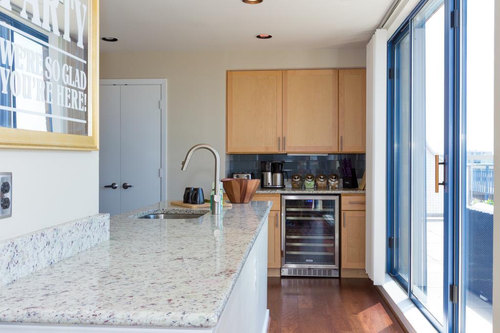 Penthouse Suite Washington Exterior photo