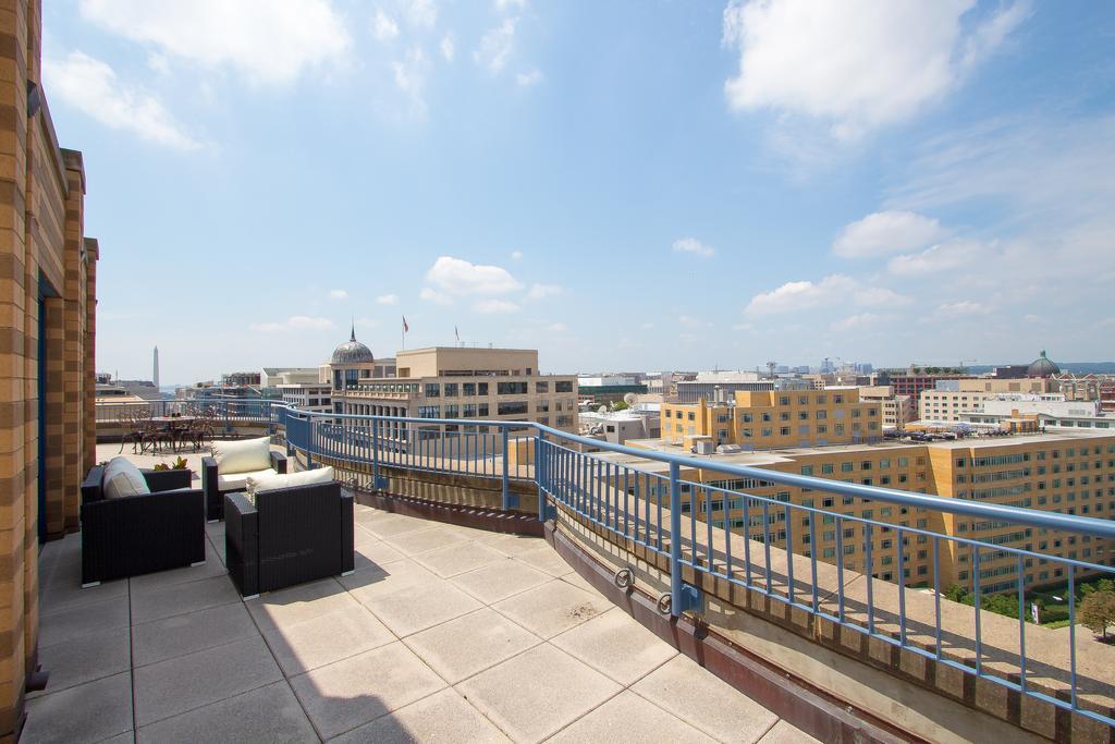 Penthouse Suite Washington Exterior photo