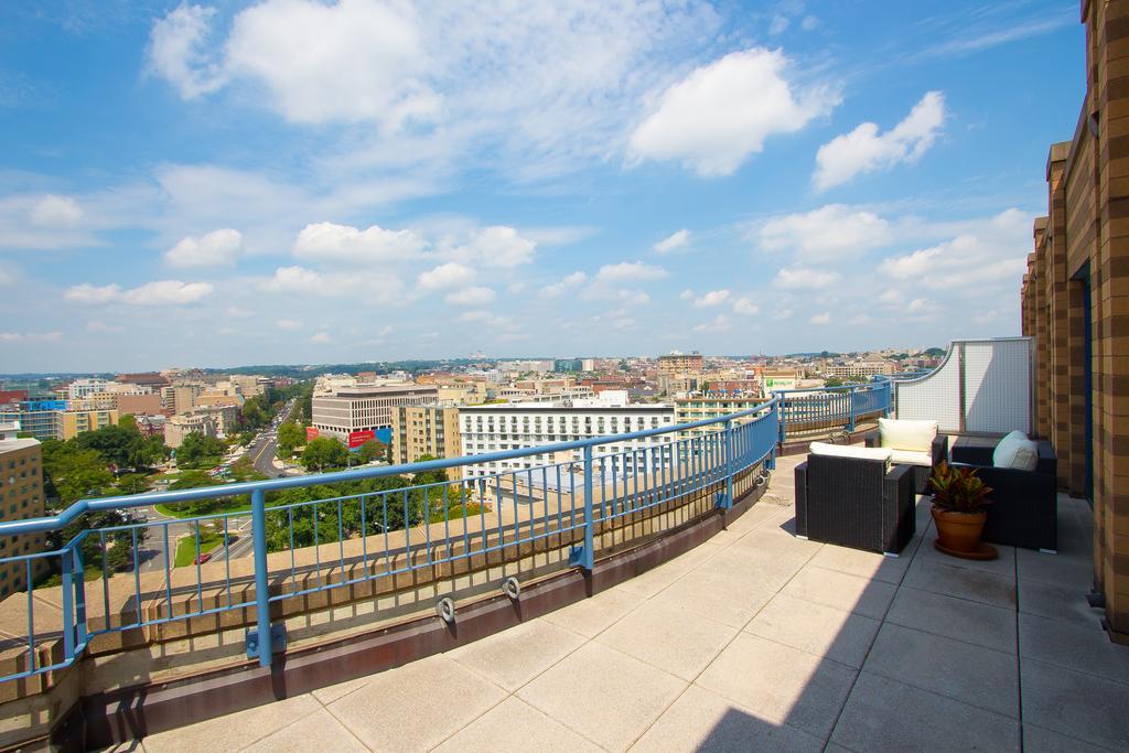 Penthouse Suite Washington Exterior photo